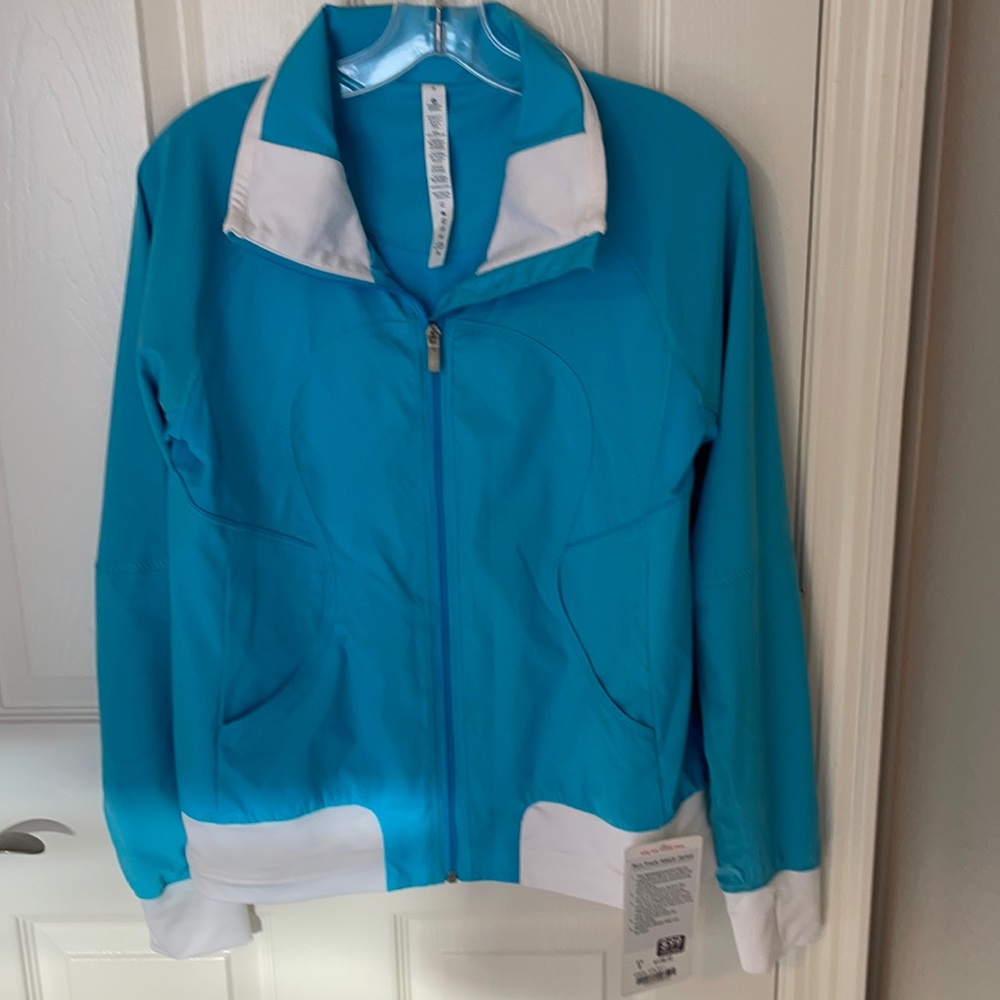 Lululemon Lightweight Jacket size 6